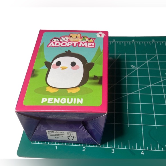 Adopt Me McDonald’s Happy Meal Toy Penguin #1 NEW! - Picture 9 of 10